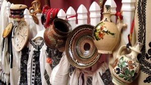 Cele mai interesante suveniruri pe care le cumpara strainii din Romania