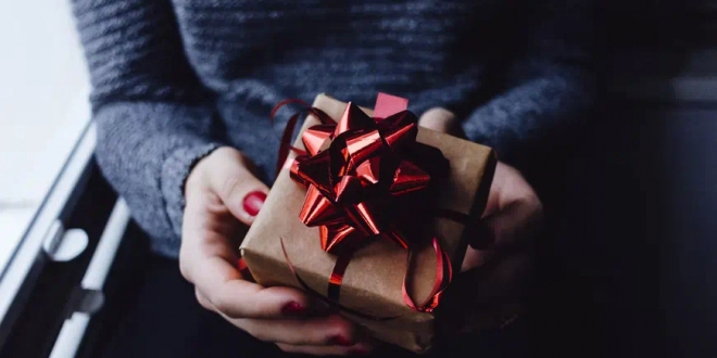 Cadouri personalizate – de ce sa oferim acest tip de cadouri